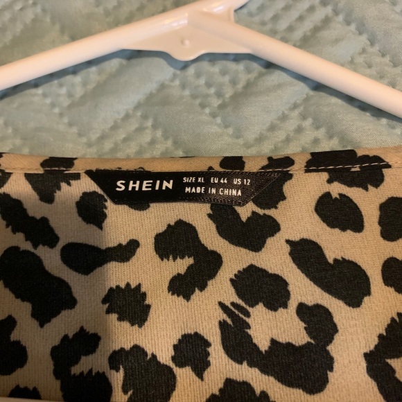 SHEIN leopard print blouse - Picture 2 of 3